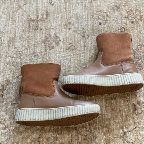 Pajar Side Zip, Wool Fleece Lined Boots in Camel Size 7-7.5 - Picture 9 of 16